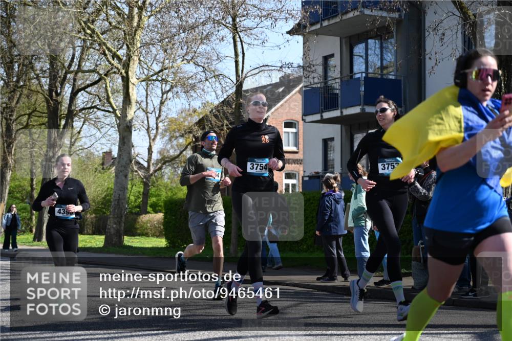 12.04.2026 - 45. Internationalen Wilhelmsburger Insellauf J. Mangold http://msf.ph/oto/9465461 12.04.2026 10:57:53 Ziel 2861, 3340, 2847, 4339, 3179, 3753, 4947, 3754, 5362, 4157, 2164, 4120, 2283, 2228, 4396, 3997, 3997, 2818, 3257, 2499, 2194, 2900, 3260, 3568, 4352, 4215, 4215, 4394, 3665, 3968, 4577 meine-sportfotos.de