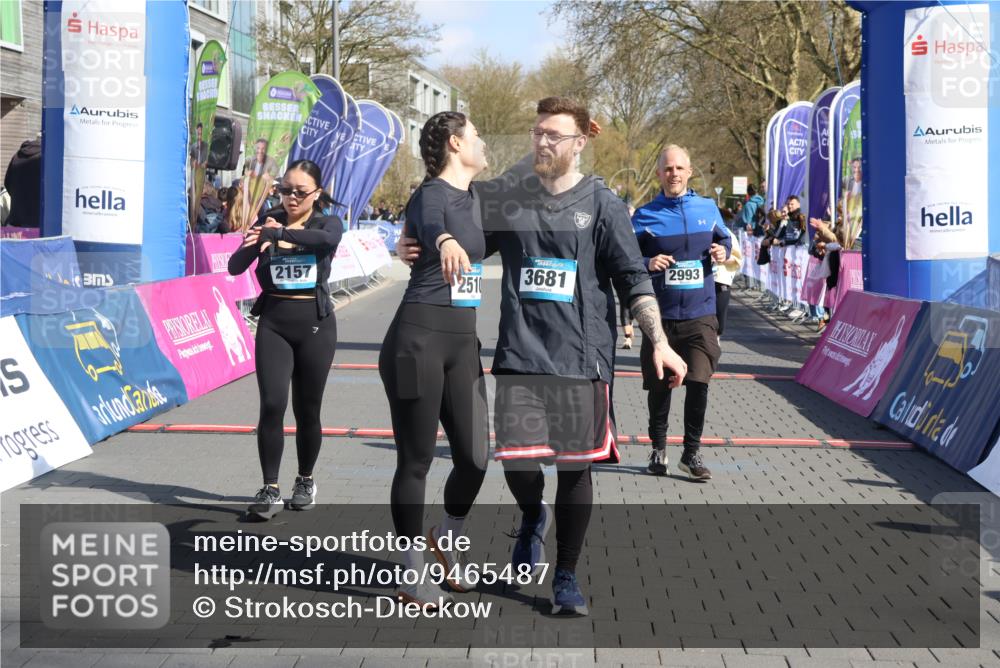 12.04.2026 - 45. Internationalen Wilhelmsburger Insellauf Strokosch-Dieckow http://msf.ph/oto/9465487 12.04.2026 11:15:39 Ziel 2510, 3681, 2157, 2993, 2137, 3607 meine-sportfotos.de