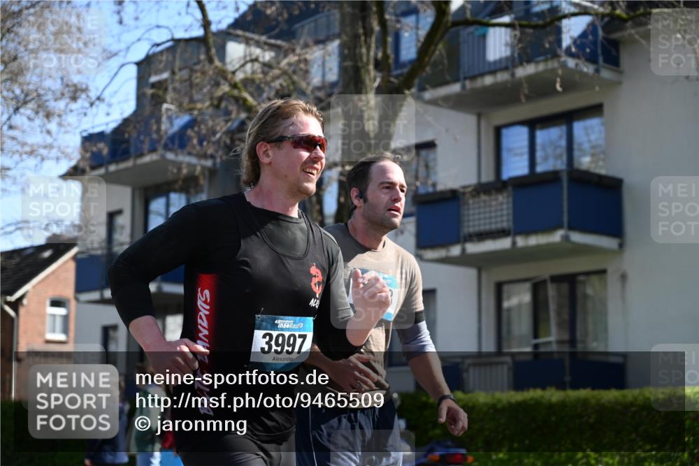 12.04.2026 - 45. Internationalen Wilhelmsburger Insellauf J. Mangold http://msf.ph/oto/9465509 12.04.2026 10:58:00 Ziel 3340, 2847, 4339, 3179, 3753, 4947, 3754, 5362, 4157, 2164, 4120, 2283, 2228, 4396, 3997, 2818, 3257, 2499, 2194, 2900, 2900, 3260, 3568, 4352, 4215, 4394, 3665, 3968, 4577, 5703, 3142, 5468, 3140, 4071, 2553 meine-sportfotos.de