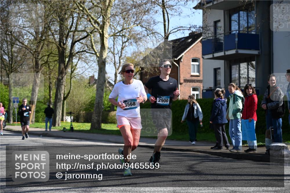 12.04.2026 - 45. Internationalen Wilhelmsburger Insellauf J. Mangold http://msf.ph/oto/9465559 12.04.2026 10:58:09 Ziel 4396, 3997, 2818, 3257, 2499, 2194, 2900, 3260, 3568, 4352, 4215, 4394, 3665, 3968, 4577, 5703, 3142, 5468, 3140, 4071, 2553, 2989, 3825, 5615, 3150 meine-sportfotos.de