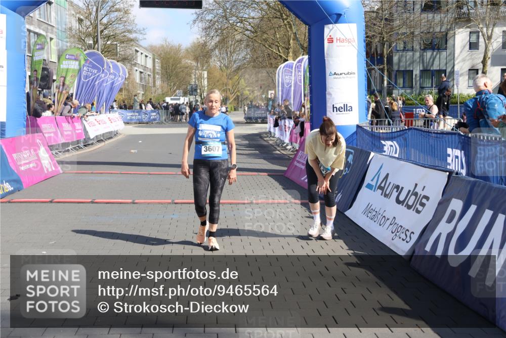 12.04.2026 - 45. Internationalen Wilhelmsburger Insellauf Strokosch-Dieckow http://msf.ph/oto/9465564 12.04.2026 11:15:45 Ziel 3607 meine-sportfotos.de