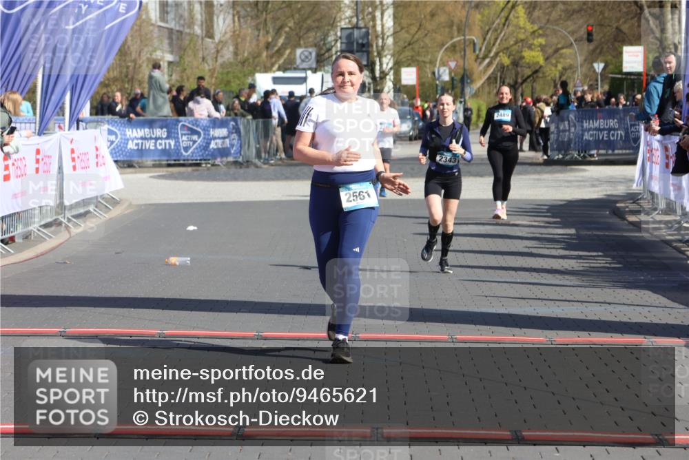 12.04.2026 - 45. Internationalen Wilhelmsburger Insellauf Strokosch-Dieckow http://msf.ph/oto/9465621 12.04.2026 11:16:04 Ziel 2561, 2343 meine-sportfotos.de