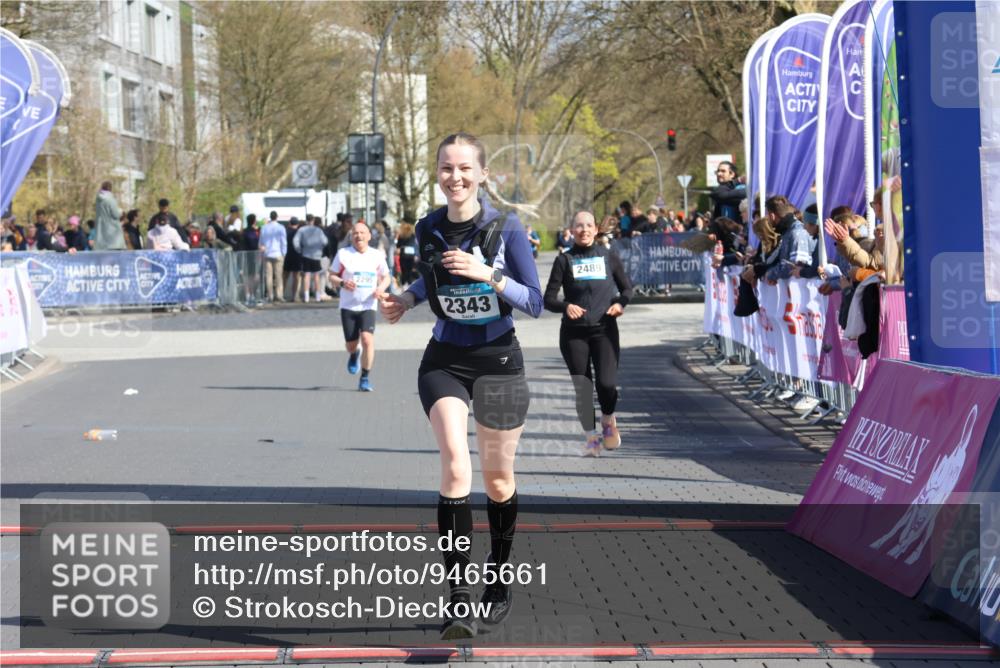 12.04.2026 - 45. Internationalen Wilhelmsburger Insellauf Strokosch-Dieckow http://msf.ph/oto/9465661 12.04.2026 11:16:08 Ziel 2561, 2343 meine-sportfotos.de
