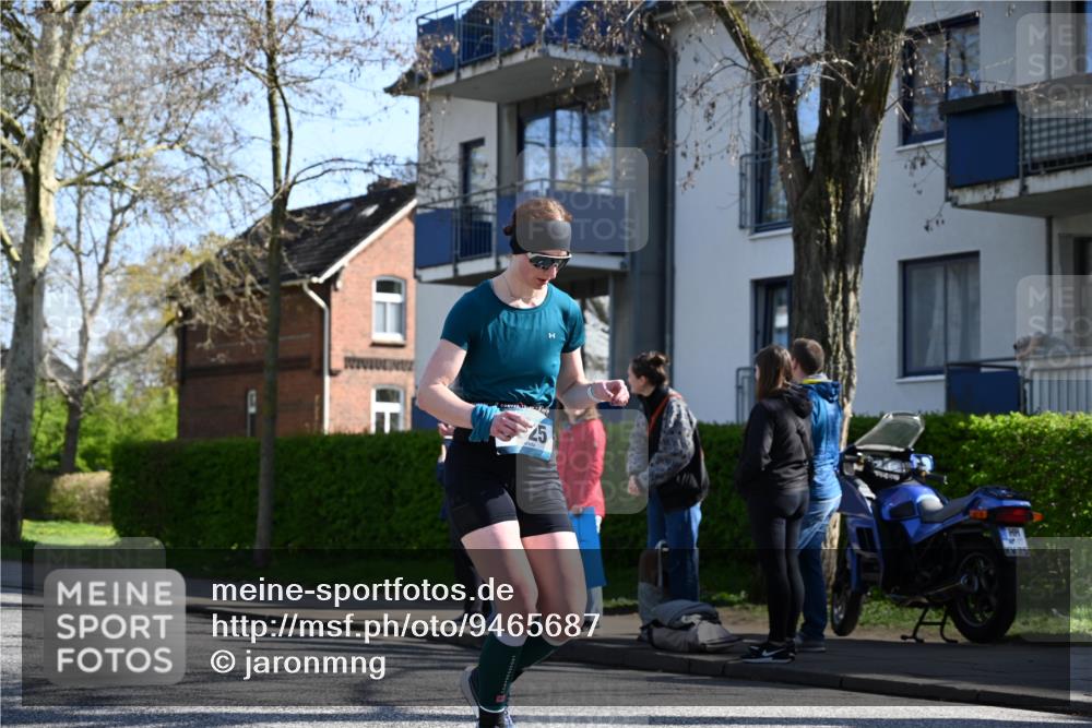 12.04.2026 - 45. Internationalen Wilhelmsburger Insellauf J. Mangold http://msf.ph/oto/9465687 12.04.2026 10:58:44 Ziel 3140, 4071, 2553, 2989, 3825, 5615, 3150, 2269, 5366, 3044, 3045, 3582, 4896, 2308 meine-sportfotos.de
