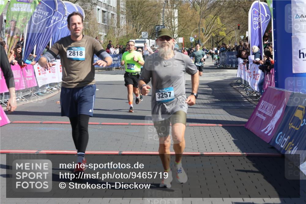 12.04.2026 - 45. Internationalen Wilhelmsburger Insellauf Strokosch-Dieckow http://msf.ph/oto/9465719 12.04.2026 10:58:36 Ziel 3997, 2818, 3257, 2499, 2194, 2900 meine-sportfotos.de