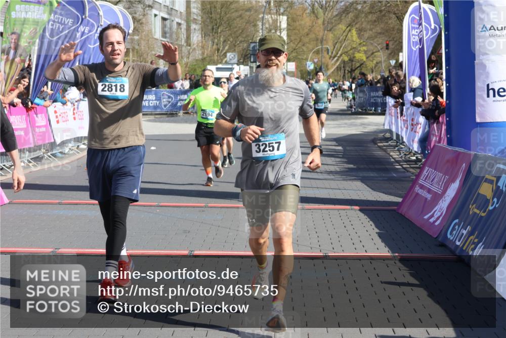 12.04.2026 - 45. Internationalen Wilhelmsburger Insellauf Strokosch-Dieckow http://msf.ph/oto/9465735 12.04.2026 10:58:36 Ziel 3997, 2818, 3257, 2499, 2194, 2900 meine-sportfotos.de