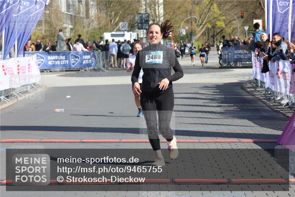 12.04.2026 - 45. Internationalen Wilhelmsburger Insellauf Strokosch-Dieckow http://msf.ph/oto/9465755 12.04.2026 11:16:11 Ziel 2343, 2295 meine-sportfotos.de