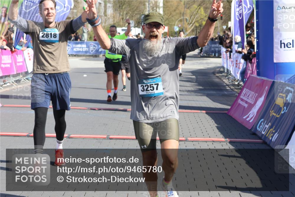 12.04.2026 - 45. Internationalen Wilhelmsburger Insellauf Strokosch-Dieckow http://msf.ph/oto/9465780 12.04.2026 10:58:36 Ziel 3997, 2818, 3257, 2499, 2194, 2900 meine-sportfotos.de