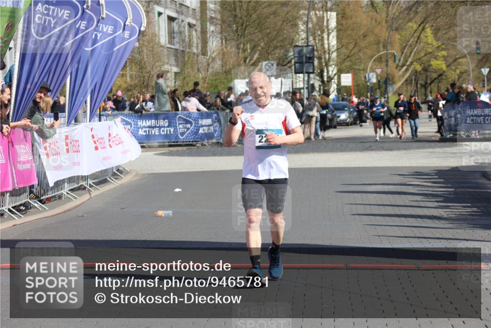 12.04.2026 - 45. Internationalen Wilhelmsburger Insellauf Strokosch-Dieckow http://msf.ph/oto/9465781 12.04.2026 11:16:15 Ziel 2295 meine-sportfotos.de