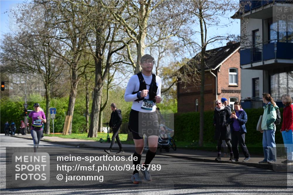 12.04.2026 - 45. Internationalen Wilhelmsburger Insellauf J. Mangold http://msf.ph/oto/9465789 12.04.2026 10:59:08 Ziel 5366, 3044, 3045, 3582, 4896, 2308, 5419, 2931, 2930, 4004, 2858, 5699, 5698, 4101, 2529, 3194 meine-sportfotos.de