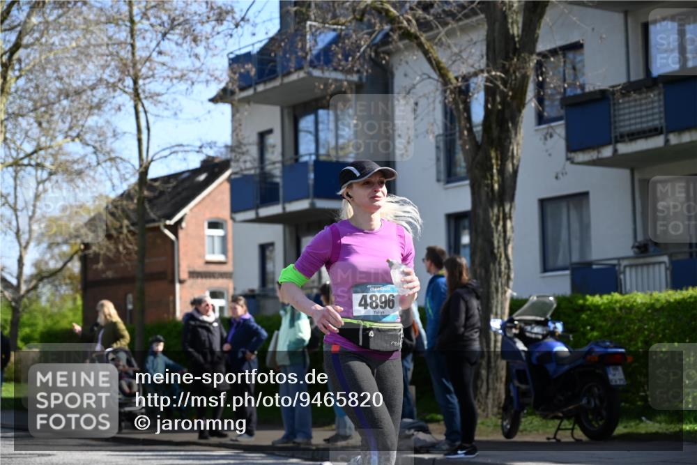 12.04.2026 - 45. Internationalen Wilhelmsburger Insellauf J. Mangold http://msf.ph/oto/9465820 12.04.2026 10:59:12 Ziel 5366, 3044, 3045, 3582, 4896, 2308, 5419, 2931, 2930, 4004, 2858, 5699, 5698, 4101, 2529, 3194 meine-sportfotos.de