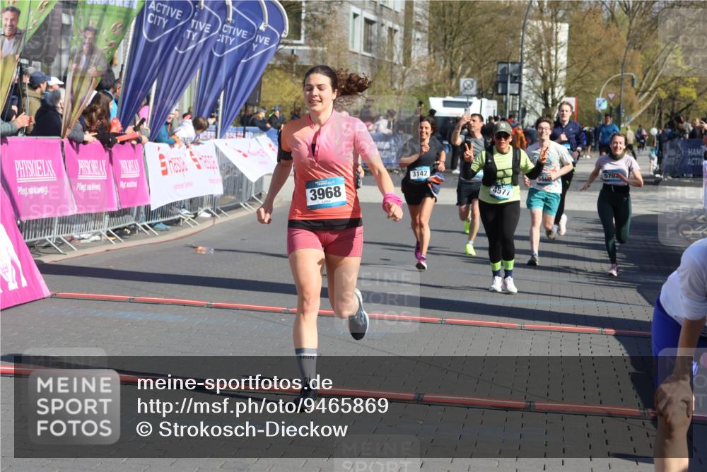 12.04.2026 - 45. Internationalen Wilhelmsburger Insellauf Strokosch-Dieckow http://msf.ph/oto/9465869 12.04.2026 10:58:55 Ziel 3968, 4577, 5703, 3142, 5468, 3140 meine-sportfotos.de