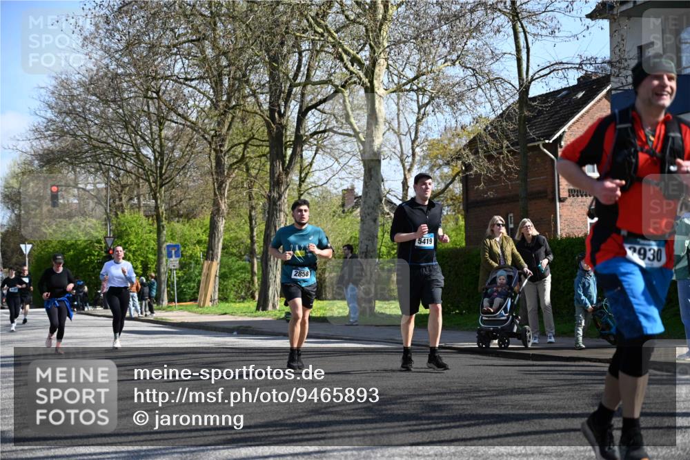 12.04.2026 - 45. Internationalen Wilhelmsburger Insellauf J. Mangold http://msf.ph/oto/9465893 12.04.2026 10:59:25 Ziel 4896, 2308, 5419, 2931, 2930, 4004, 2858, 5699, 5698, 4101, 2529, 3194, 3367, 3367, 3468, 2665, 2988, 4289, 3723, 3797, 3727 meine-sportfotos.de