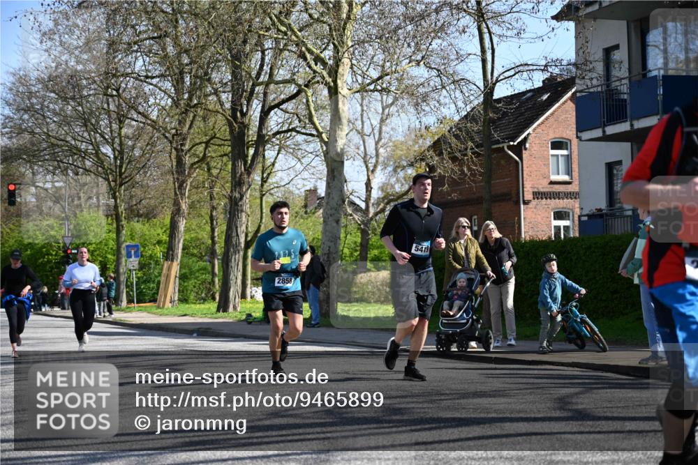 12.04.2026 - 45. Internationalen Wilhelmsburger Insellauf J. Mangold http://msf.ph/oto/9465899 12.04.2026 10:59:26 Ziel 4896, 2308, 5419, 2931, 2930, 4004, 2858, 5699, 5698, 4101, 2529, 3194, 3367, 3468, 2665, 2988, 4289, 3723, 3797, 3727 meine-sportfotos.de