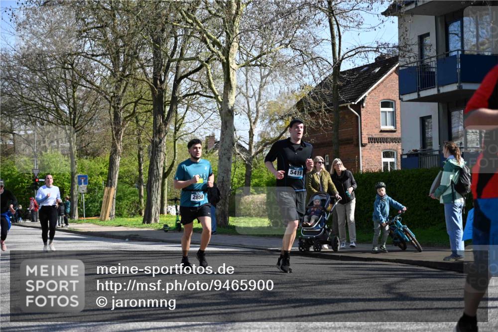 12.04.2026 - 45. Internationalen Wilhelmsburger Insellauf J. Mangold http://msf.ph/oto/9465900 12.04.2026 10:59:26 Ziel 4896, 2308, 5419, 2931, 2930, 4004, 2858, 5699, 5698, 4101, 2529, 3194, 3367, 3468, 2665, 2988, 4289, 3723, 3797, 3727 meine-sportfotos.de