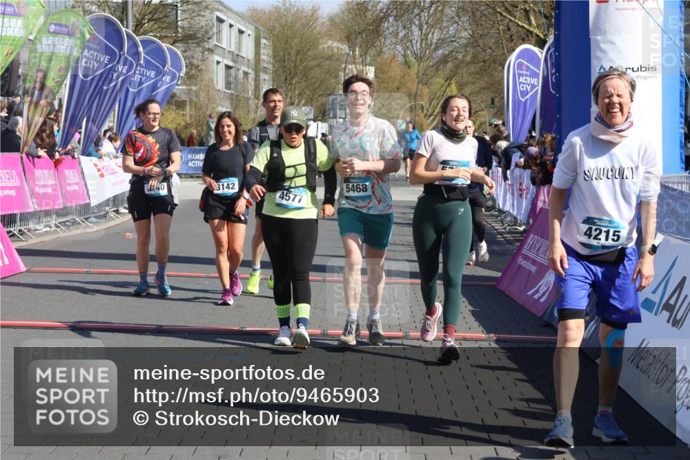 12.04.2026 - 45. Internationalen Wilhelmsburger Insellauf Strokosch-Dieckow http://msf.ph/oto/9465903 12.04.2026 10:58:59 Ziel 3968, 4577, 5703, 3142, 5468, 3140, 4071, 2553 meine-sportfotos.de