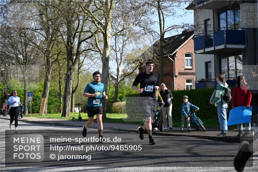 12.04.2026 - 45. Internationalen Wilhelmsburger Insellauf J. Mangold http://msf.ph/oto/9465905 12.04.2026 10:59:26 Ziel 4896, 2308, 5419, 2931, 2930, 4004, 2858, 5699, 5698, 4101, 2529, 3194, 3367, 3468, 2665, 2988, 4289, 3723, 3797, 3727 meine-sportfotos.de