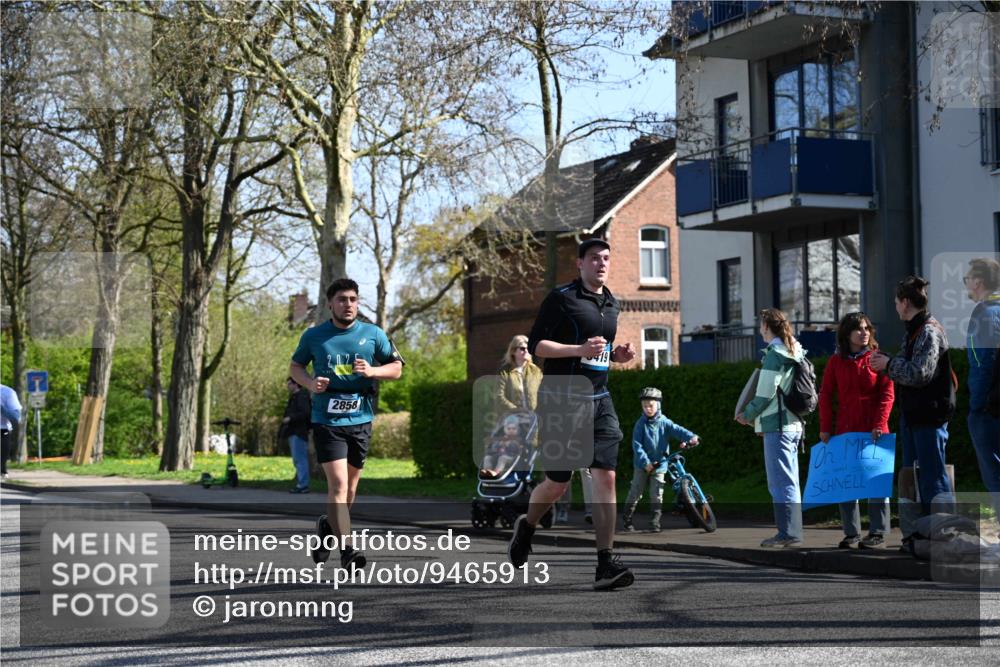 12.04.2026 - 45. Internationalen Wilhelmsburger Insellauf J. Mangold http://msf.ph/oto/9465913 12.04.2026 10:59:26 Ziel 4896, 2308, 5419, 2931, 2930, 4004, 2858, 5699, 5698, 4101, 2529, 3194, 3367, 3468, 2665, 2988, 4289, 3723, 3797, 3727 meine-sportfotos.de