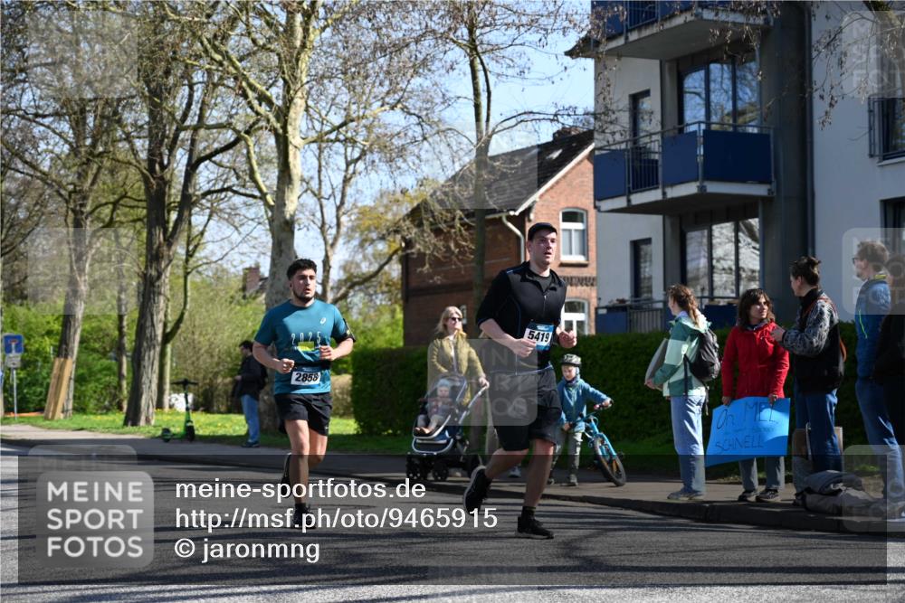 12.04.2026 - 45. Internationalen Wilhelmsburger Insellauf J. Mangold http://msf.ph/oto/9465915 12.04.2026 10:59:26 Ziel 4896, 2308, 5419, 2931, 2930, 4004, 2858, 5699, 5698, 4101, 2529, 3194, 3367, 3468, 2665, 2988, 4289, 3723, 3797, 3727 meine-sportfotos.de