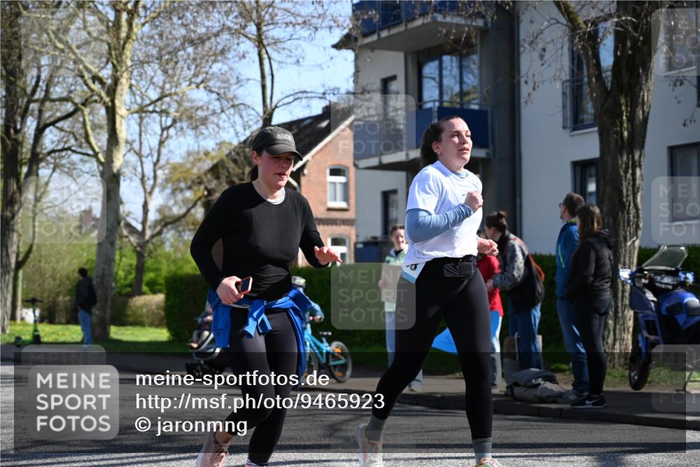 12.04.2026 - 45. Internationalen Wilhelmsburger Insellauf J. Mangold http://msf.ph/oto/9465923 12.04.2026 10:59:31 Ziel 2308, 5419, 2931, 2930, 4004, 2858, 5699, 5698, 4101, 2529, 3194, 3194, 3367, 3468, 2665, 2988, 4289, 3723, 3797, 3727, 2166 meine-sportfotos.de