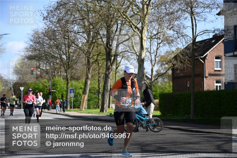 12.04.2026 - 45. Internationalen Wilhelmsburger Insellauf J. Mangold http://msf.ph/oto/9465967 12.04.2026 10:59:38 Ziel 5419, 2931, 2930, 4004, 2858, 5699, 5698, 4101, 2529, 3194, 3367, 3468, 2665, 2988, 4289, 3723, 3797, 3727, 2166, 2977, 4107, 4152 meine-sportfotos.de
