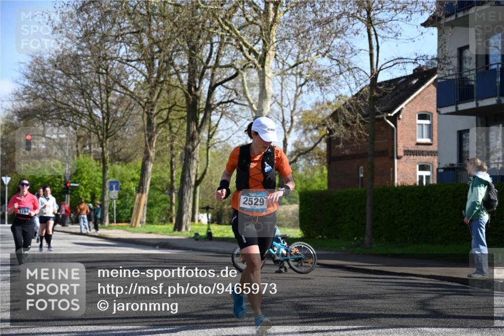 12.04.2026 - 45. Internationalen Wilhelmsburger Insellauf J. Mangold http://msf.ph/oto/9465973 12.04.2026 10:59:38 Ziel 5419, 2931, 2930, 4004, 2858, 5699, 5698, 4101, 2529, 3194, 3367, 3468, 2665, 2988, 4289, 3723, 3797, 3727, 2166, 2977, 4107, 4152 meine-sportfotos.de