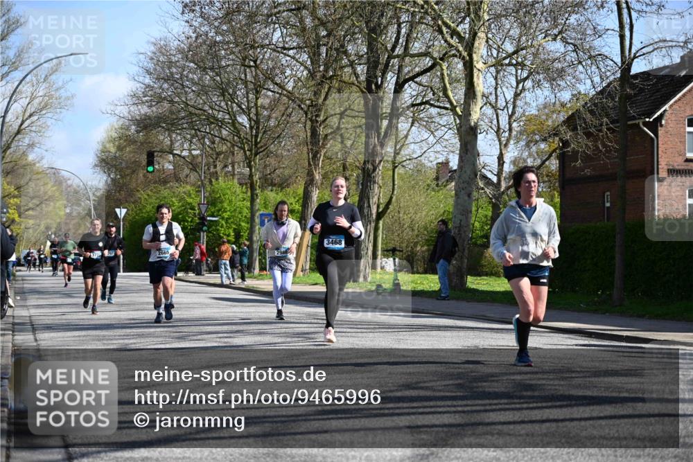 12.04.2026 - 45. Internationalen Wilhelmsburger Insellauf J. Mangold http://msf.ph/oto/9465996 12.04.2026 10:59:44 Ziel 2858, 5699, 5698, 4101, 2529, 3194, 3367, 3468, 2665, 2988, 4289, 3723, 2988, 4289, 3723, 3797, 3727, 2166, 2977, 4107, 4152, 2646, 4991, 4993 meine-sportfotos.de