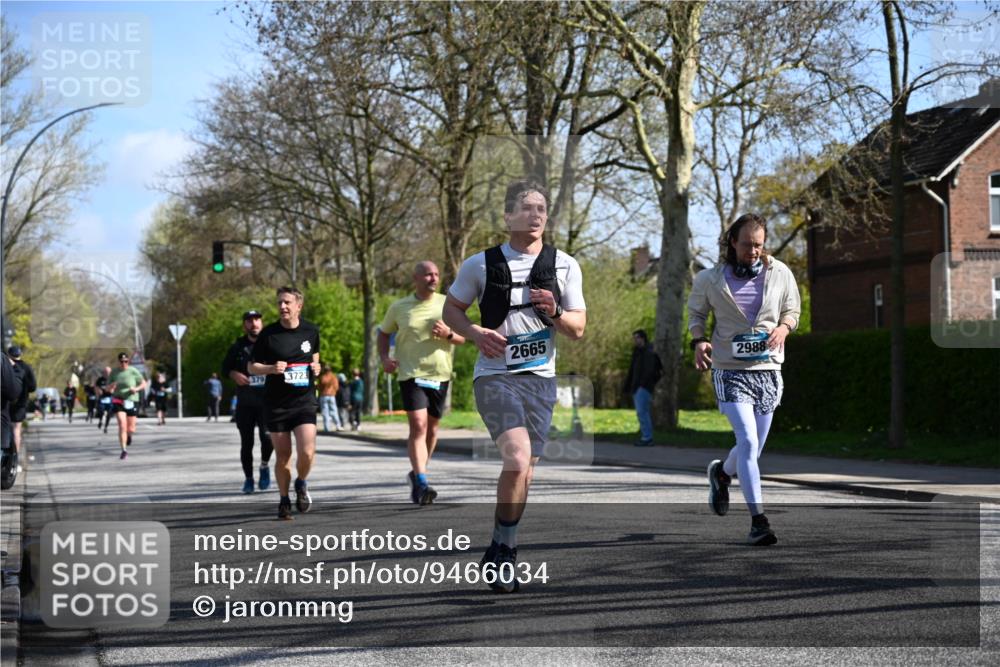12.04.2026 - 45. Internationalen Wilhelmsburger Insellauf J. Mangold http://msf.ph/oto/9466034 12.04.2026 10:59:48 Ziel 4101, 2529, 3194, 3367, 3468, 2665, 2988, 4289, 3723, 3797, 3727, 3727, 2166, 2977, 4107, 2977, 4107, 4152, 2646, 4991, 4993 meine-sportfotos.de