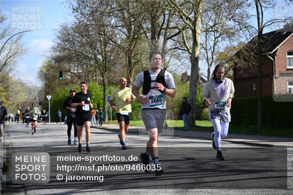 12.04.2026 - 45. Internationalen Wilhelmsburger Insellauf J. Mangold http://msf.ph/oto/9466035 12.04.2026 10:59:48 Ziel 4101, 2529, 3194, 3367, 3468, 2665, 2988, 4289, 3723, 3797, 3727, 3727, 2166, 2977, 4107, 2977, 4107, 4152, 2646, 4991, 4993 meine-sportfotos.de