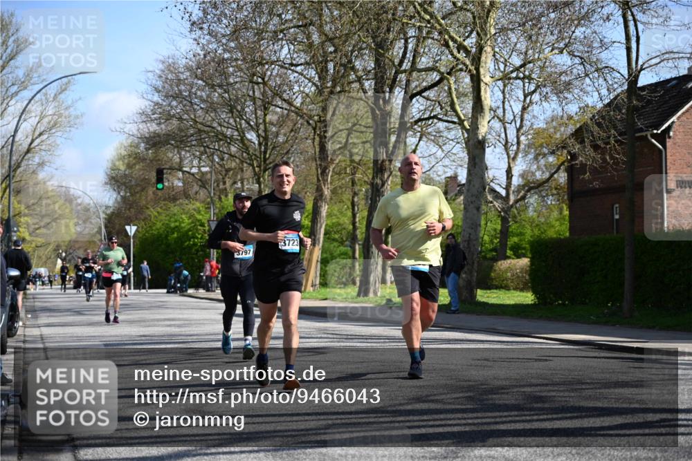 12.04.2026 - 45. Internationalen Wilhelmsburger Insellauf J. Mangold http://msf.ph/oto/9466043 12.04.2026 10:59:49 Ziel 4101, 2529, 3194, 3367, 3468, 2665, 2988, 4289, 3723, 3797, 3727, 2166, 2977, 4107, 4152, 2646, 4991, 4993, 3953 meine-sportfotos.de