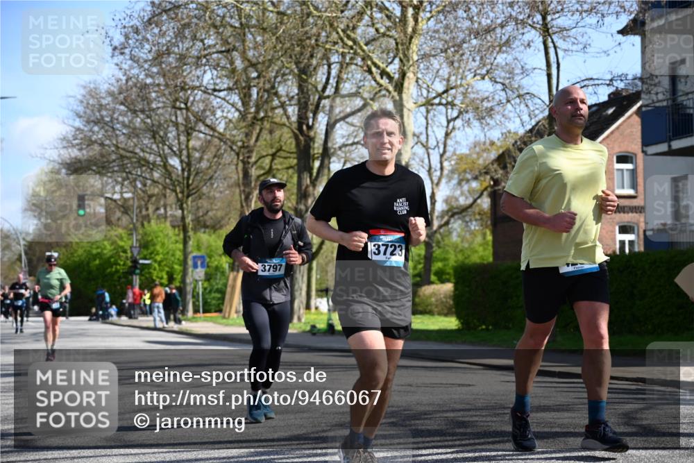 12.04.2026 - 45. Internationalen Wilhelmsburger Insellauf J. Mangold http://msf.ph/oto/9466067 12.04.2026 10:59:51 Ziel 4101, 2529, 3194, 3367, 3468, 2665, 2988, 4289, 3723, 3797, 3727, 2166, 2977, 4107, 4152, 2646, 4991, 4993, 3953 meine-sportfotos.de