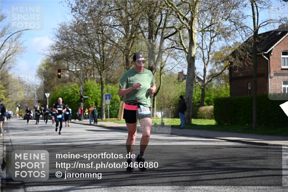 12.04.2026 - 45. Internationalen Wilhelmsburger Insellauf J. Mangold http://msf.ph/oto/9466080 12.04.2026 10:59:56 Ziel 3194, 3367, 3468, 2665, 2988, 4289, 3723, 3797, 3727, 2166, 2977, 4107, 4152, 2646, 4991, 4993, 3953, 3373 meine-sportfotos.de