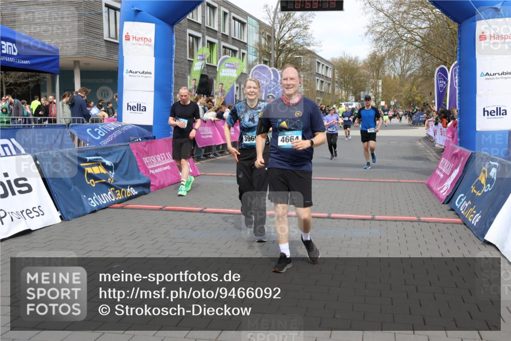 12.04.2026 - 45. Internationalen Wilhelmsburger Insellauf Strokosch-Dieckow http://msf.ph/oto/9466092 12.04.2026 13:12:14 Ziel 4730, 3969, 3055, 4664, 2396, 3079, 3138, 5402 meine-sportfotos.de