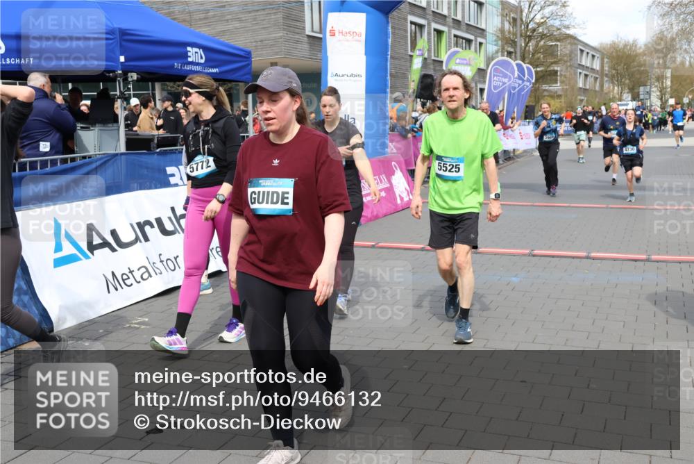 12.04.2026 - 45. Internationalen Wilhelmsburger Insellauf Strokosch-Dieckow http://msf.ph/oto/9466132 12.04.2026 13:12:10 Ziel 2084, 5772, 3733, 4730, 3969, 3055, 4664 meine-sportfotos.de