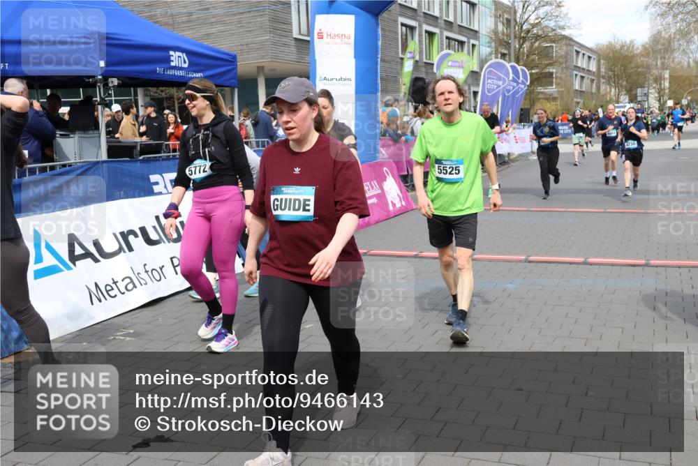 12.04.2026 - 45. Internationalen Wilhelmsburger Insellauf Strokosch-Dieckow http://msf.ph/oto/9466143 12.04.2026 13:12:10 Ziel 2084, 5772, 3733, 4730, 3969, 3055, 4664 meine-sportfotos.de