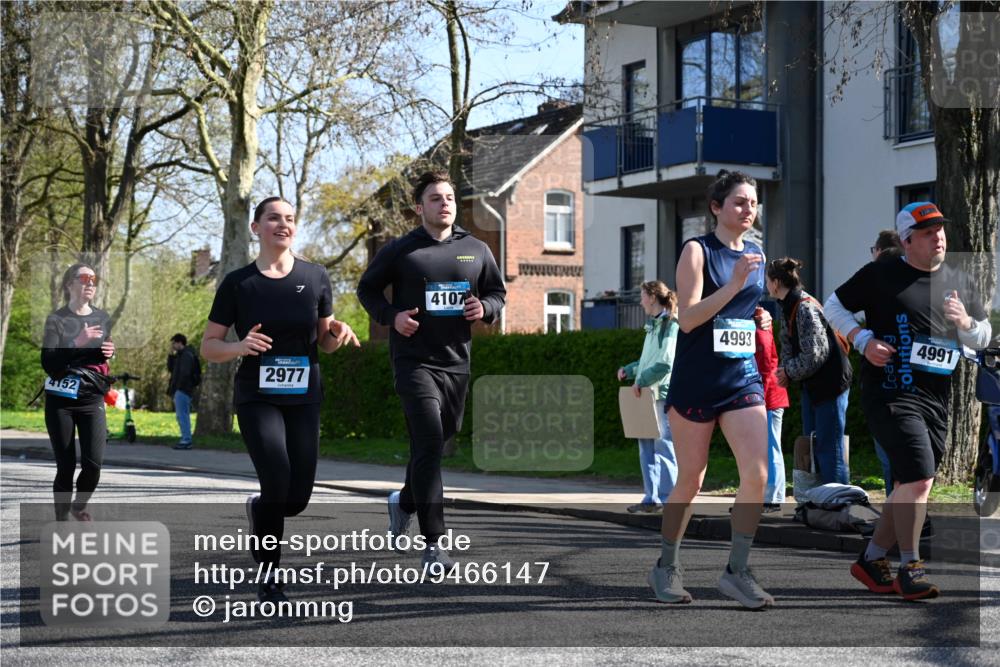 12.04.2026 - 45. Internationalen Wilhelmsburger Insellauf J. Mangold http://msf.ph/oto/9466147 12.04.2026 11:00:10 Ziel 3797, 3727, 2166, 2977, 4107, 4152, 2646, 4991, 4993, 3953, 3373, 4632, 2389, 3725 meine-sportfotos.de