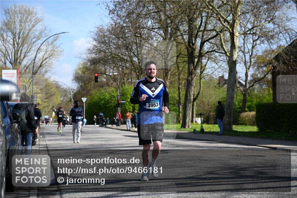 12.04.2026 - 45. Internationalen Wilhelmsburger Insellauf J. Mangold http://msf.ph/oto/9466181 12.04.2026 11:00:21 Ziel 2977, 4107, 4152, 2646, 4991, 4993, 3953, 3373, 4632, 4632, 2389, 3725, 5581 meine-sportfotos.de