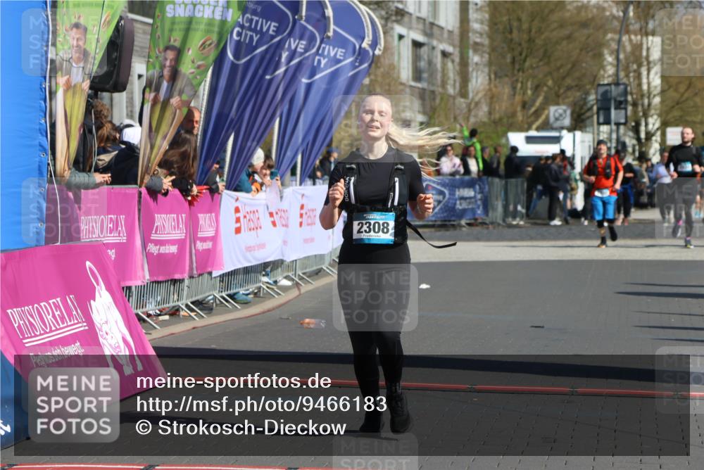 12.04.2026 - 45. Internationalen Wilhelmsburger Insellauf Strokosch-Dieckow http://msf.ph/oto/9466183 12.04.2026 10:59:47 Ziel 2308 meine-sportfotos.de