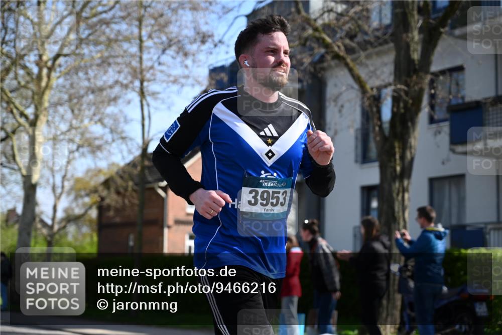 12.04.2026 - 45. Internationalen Wilhelmsburger Insellauf J. Mangold http://msf.ph/oto/9466216 12.04.2026 11:00:23 Ziel 2977, 4107, 4152, 2646, 4991, 4993, 3953, 3373, 4632, 2389, 2389, 3725, 5581 meine-sportfotos.de
