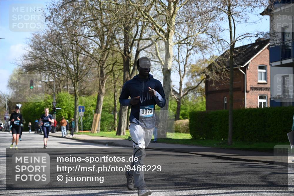 12.04.2026 - 45. Internationalen Wilhelmsburger Insellauf J. Mangold http://msf.ph/oto/9466229 12.04.2026 11:00:27 Ziel 4152, 2646, 4991, 4993, 3953, 3373, 4632, 2389, 3725, 5581, 3463 meine-sportfotos.de