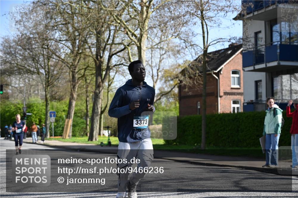 12.04.2026 - 45. Internationalen Wilhelmsburger Insellauf J. Mangold http://msf.ph/oto/9466236 12.04.2026 11:00:27 Ziel 4152, 2646, 4991, 4993, 3953, 3373, 4632, 2389, 3725, 5581, 3463 meine-sportfotos.de