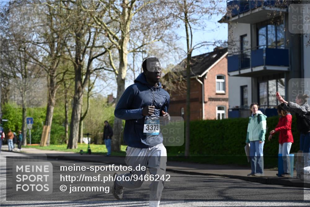 12.04.2026 - 45. Internationalen Wilhelmsburger Insellauf J. Mangold http://msf.ph/oto/9466242 12.04.2026 11:00:28 Ziel 2646, 4991, 4993, 3953, 3373, 4632, 2389, 3725, 5581, 3463 meine-sportfotos.de