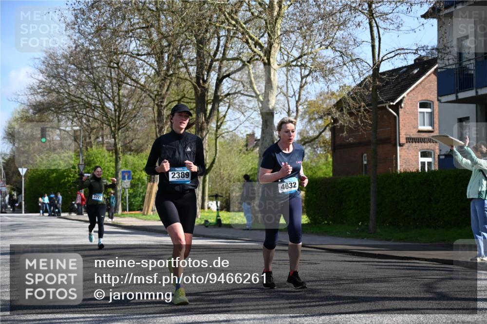 12.04.2026 - 45. Internationalen Wilhelmsburger Insellauf J. Mangold http://msf.ph/oto/9466261 12.04.2026 11:00:32 Ziel 4991, 4993, 3953, 3373, 4632, 2389, 3725, 5581, 3463, 2229, 3660 meine-sportfotos.de