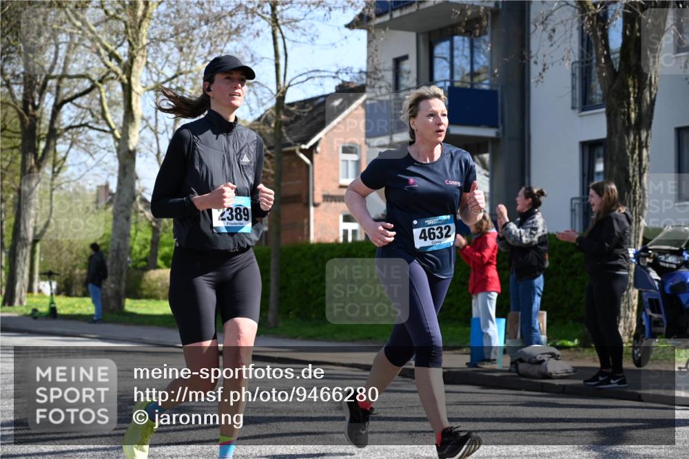 12.04.2026 - 45. Internationalen Wilhelmsburger Insellauf J. Mangold http://msf.ph/oto/9466280 12.04.2026 11:00:33 Ziel 3953, 3373, 4632, 2389, 3725, 5581, 5581, 3463, 2229, 3660 meine-sportfotos.de