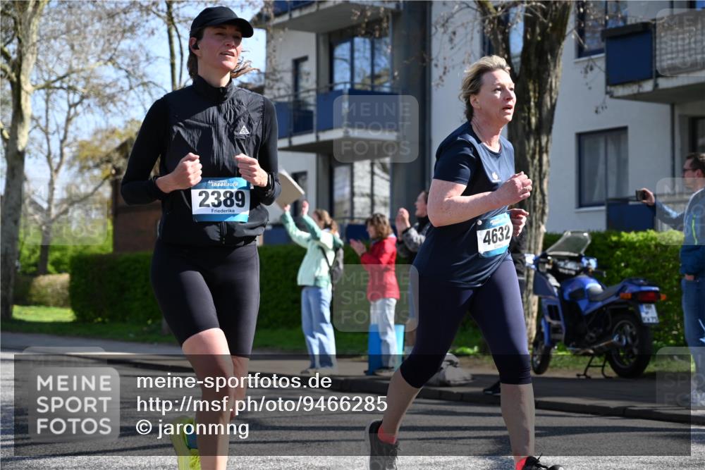 12.04.2026 - 45. Internationalen Wilhelmsburger Insellauf J. Mangold http://msf.ph/oto/9466285 12.04.2026 11:00:34 Ziel 3953, 3373, 4632, 2389, 3725, 5581, 3463, 2229, 3660 meine-sportfotos.de