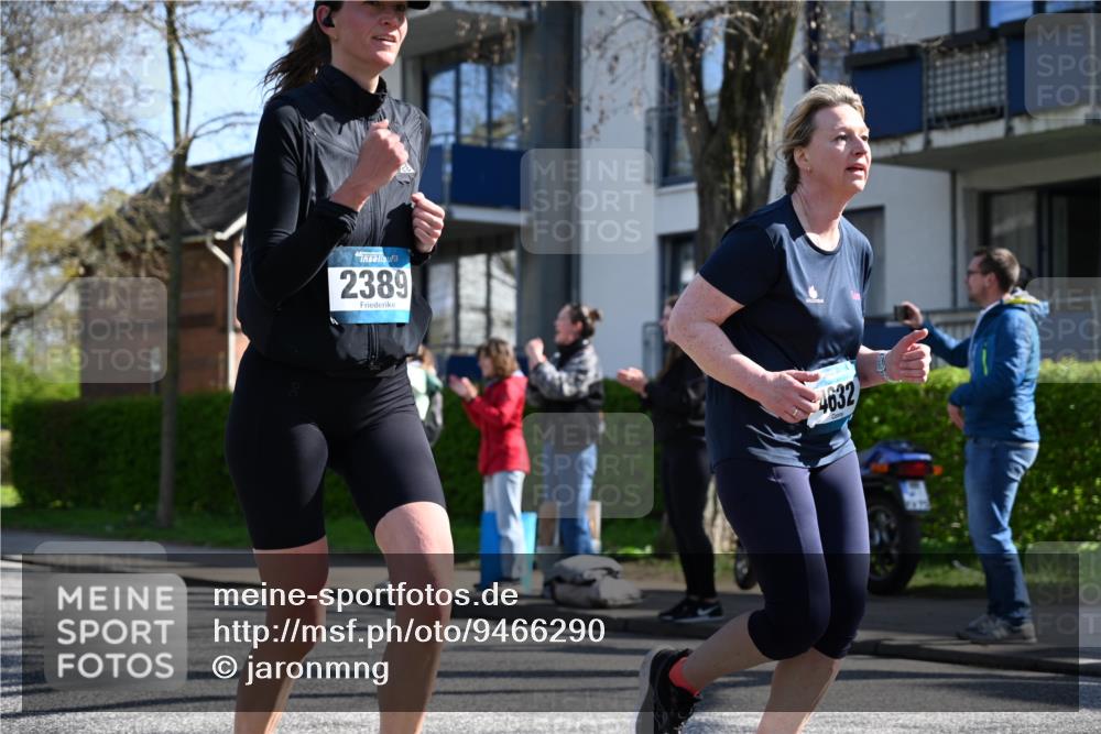 12.04.2026 - 45. Internationalen Wilhelmsburger Insellauf J. Mangold http://msf.ph/oto/9466290 12.04.2026 11:00:34 Ziel 3953, 3373, 4632, 2389, 3725, 5581, 3463, 2229, 3660 meine-sportfotos.de