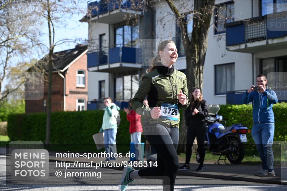 12.04.2026 - 45. Internationalen Wilhelmsburger Insellauf J. Mangold http://msf.ph/oto/9466314 12.04.2026 11:00:37 Ziel 3953, 3373, 4632, 2389, 3725, 5581, 3463, 2229, 3660, 2880 meine-sportfotos.de