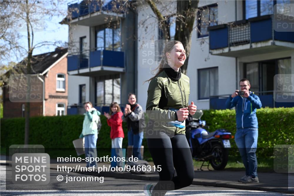 12.04.2026 - 45. Internationalen Wilhelmsburger Insellauf J. Mangold http://msf.ph/oto/9466315 12.04.2026 11:00:37 Ziel 3953, 3373, 4632, 2389, 3725, 5581, 3463, 2229, 3660, 2880 meine-sportfotos.de