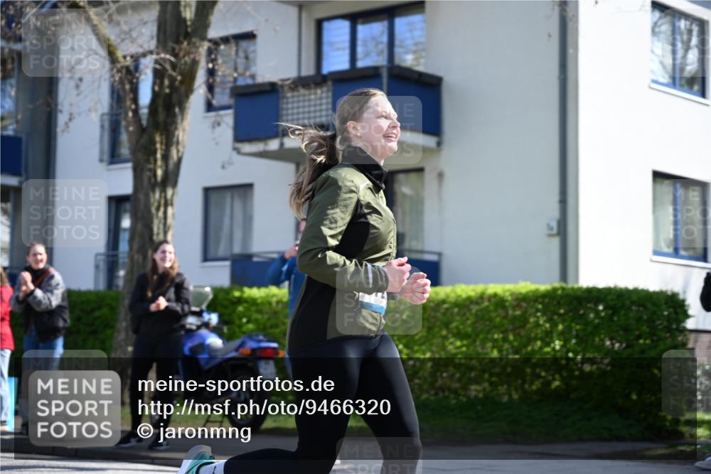 12.04.2026 - 45. Internationalen Wilhelmsburger Insellauf J. Mangold http://msf.ph/oto/9466320 12.04.2026 11:00:37 Ziel 3953, 3373, 4632, 2389, 3725, 5581, 3463, 2229, 3660, 2880 meine-sportfotos.de