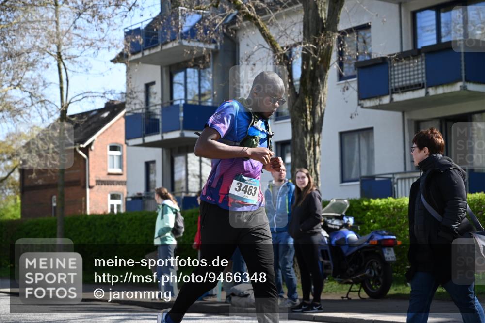 12.04.2026 - 45. Internationalen Wilhelmsburger Insellauf J. Mangold http://msf.ph/oto/9466348 12.04.2026 11:01:01 Ziel 5581, 3463, 2229, 3660, 2880, 5298, 3358, 3347, 4703 meine-sportfotos.de